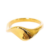 Anillo de Curva Chapado en Oro de 18K